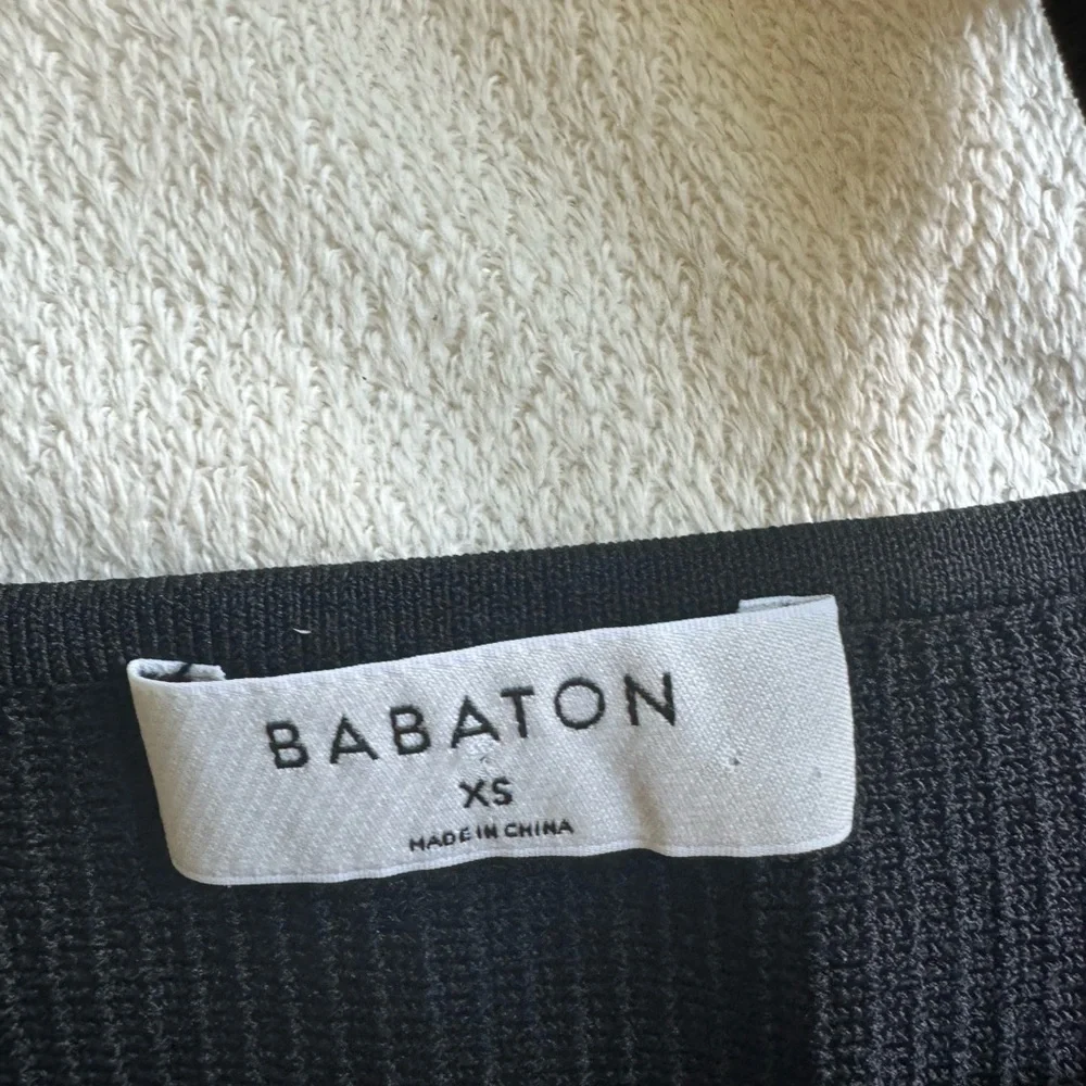 Aritzia Black Babaton Tank - Picture 2 of 3